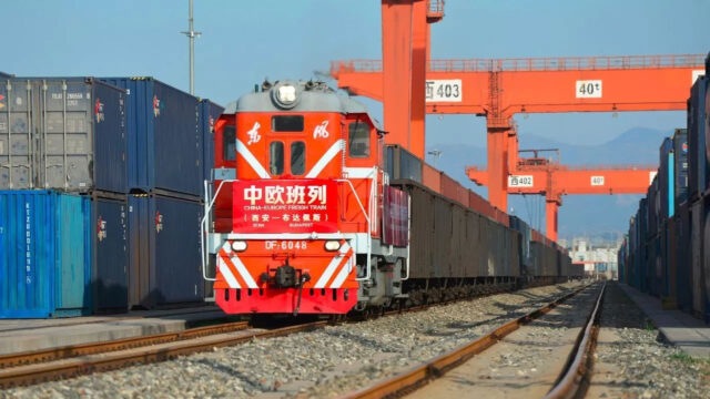 Доставка грузов из Китая ж/д транспортом в Россию